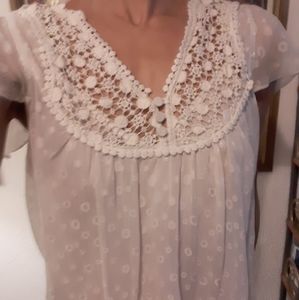 Feminine lace top